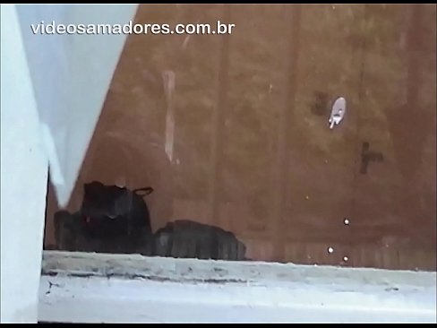 ❤️ Home cachondo mirando á súa moza con outro mozo, gravando un vídeo de carallo sen molestar á parella ❤❌ Follar na pornografía gl.purchasexz.top ﹏